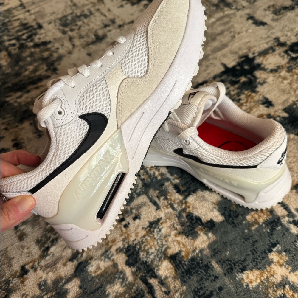Nike Women's Air Max Systm Sneakers